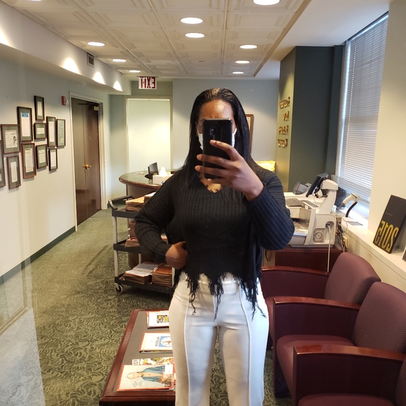 Heidi Distressed Sweater - Picture 1 of 4